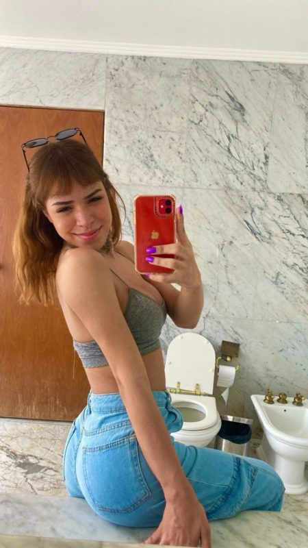 Alice Lucena 24
