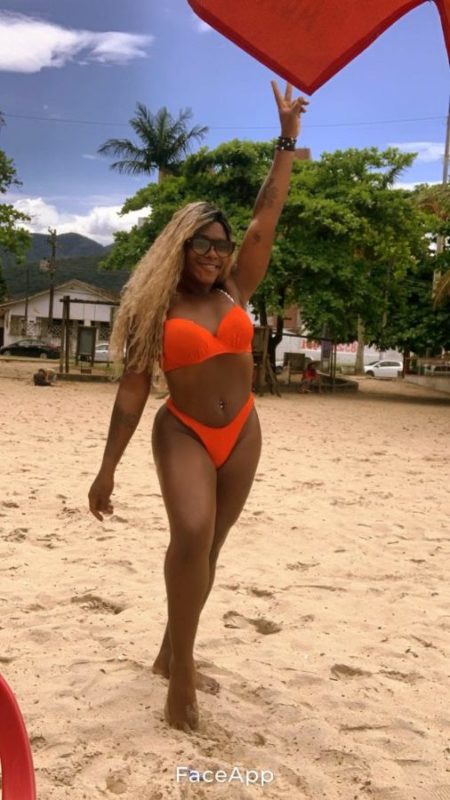 Negra Bombom 4