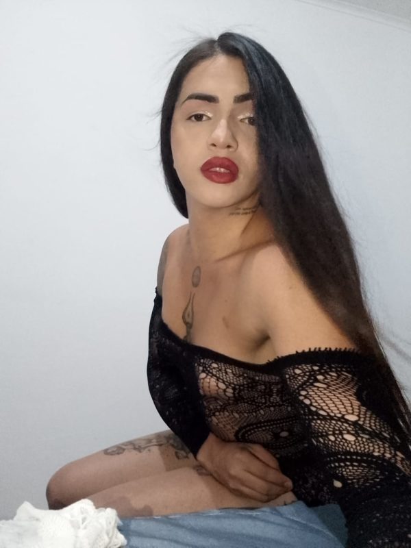 Larissa Alves 6