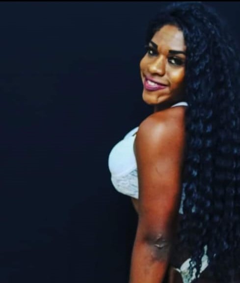 Negra Bombom 79