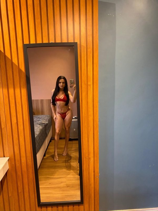 Ágatha Rotti 12