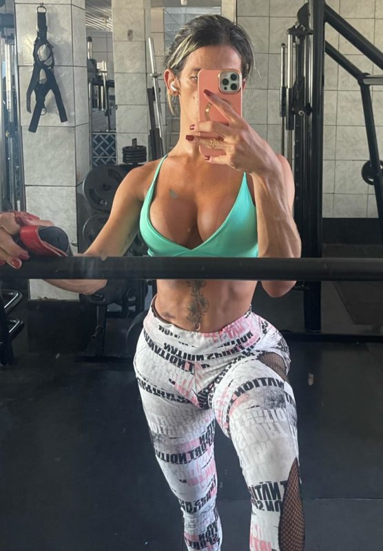 Julyanny Senna 23