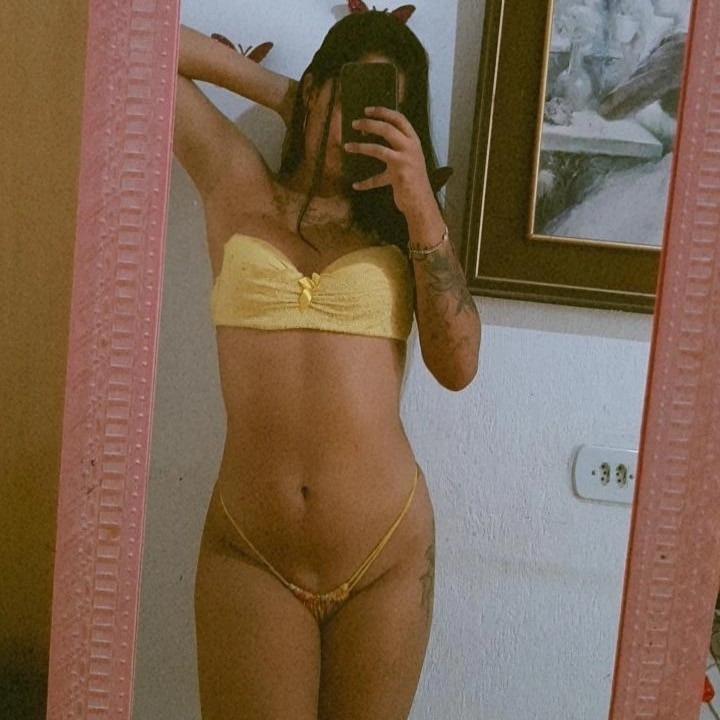 Luna Guedes 33