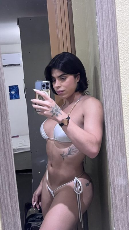 Alice Santos 22