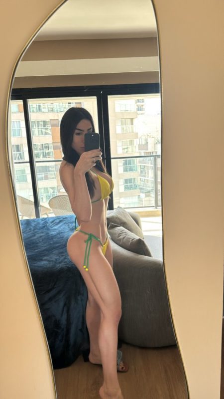 Lia Dominice 21
