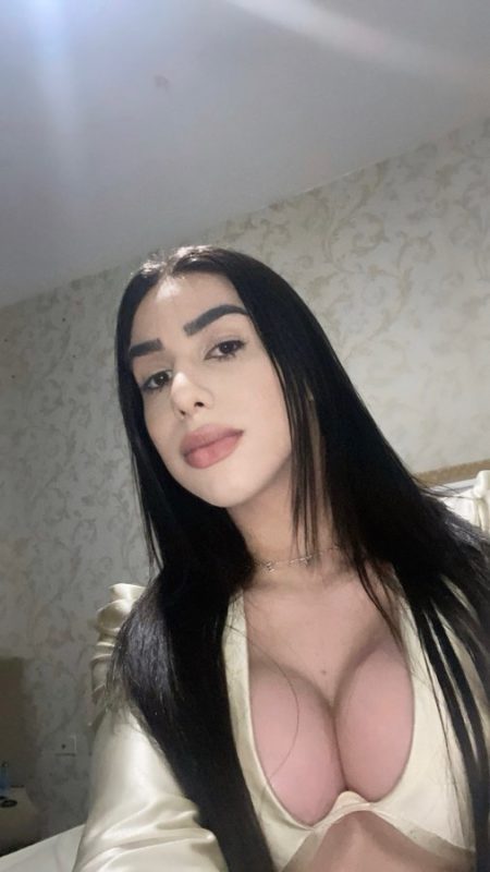Lia Dominice 38