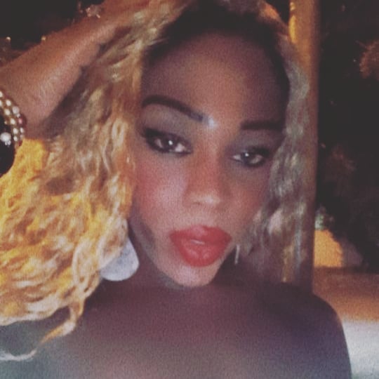 Negra Bombom 17