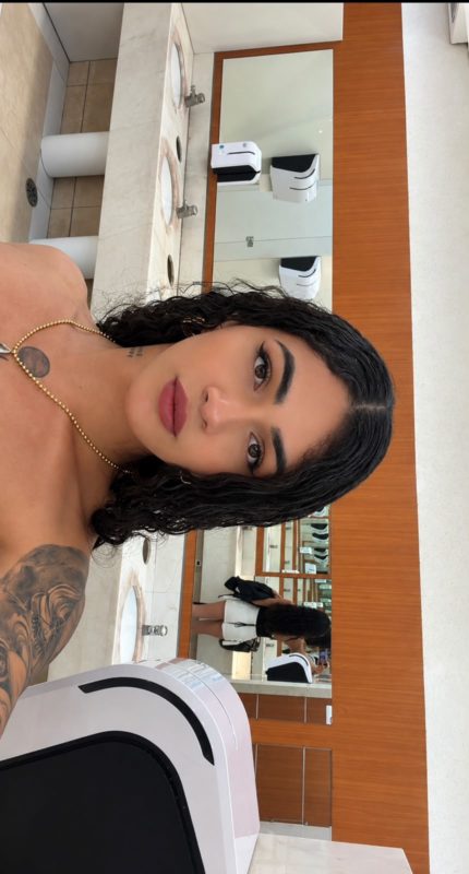 Larissa Alves 11