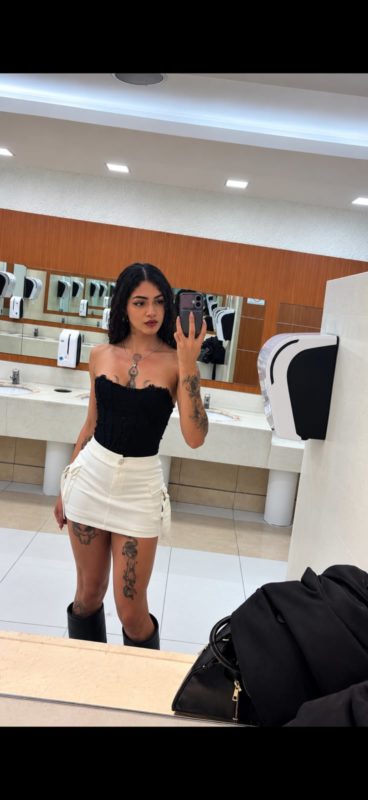 Larissa Alves 7
