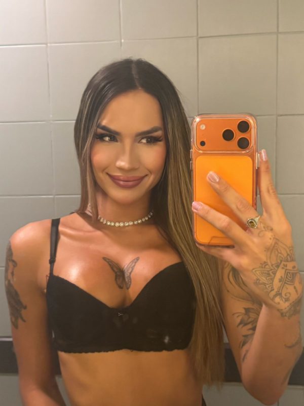 Ísis Valverde 14