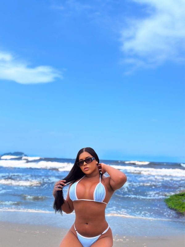 Alexia Duarte 15
