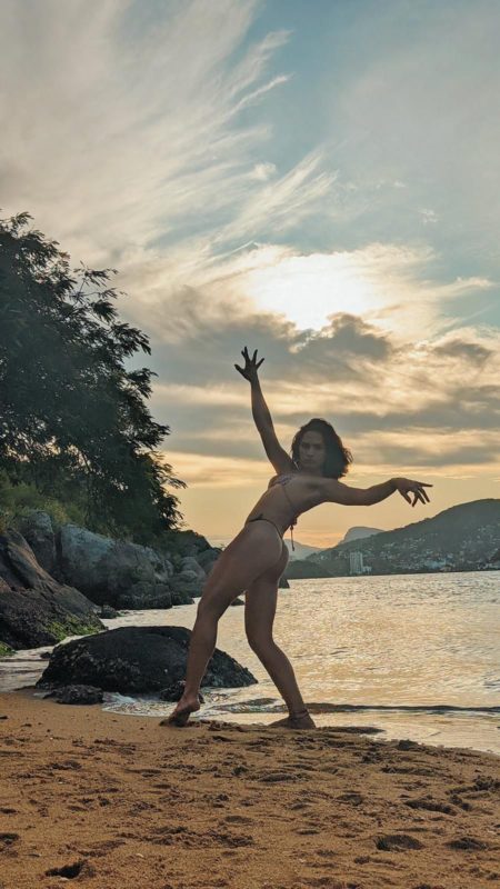 Ísis Valverde 8
