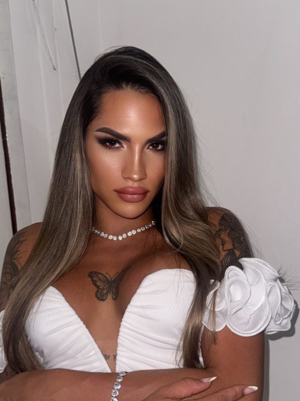 Ísis Valverde 41
