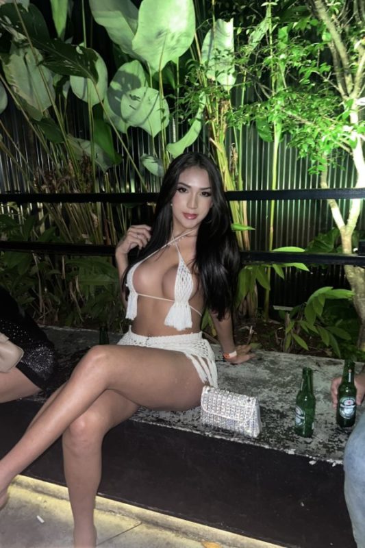 Yasmin Lancaster 33