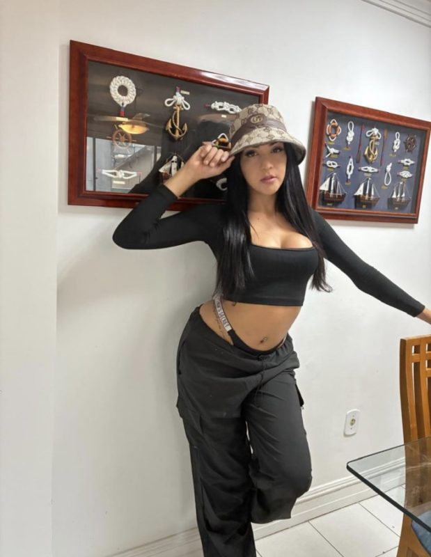 Yasmin Lancaster 38