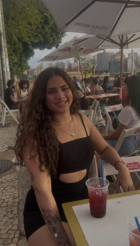 Jasmine França 11