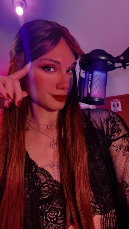 Zoe Drew 24