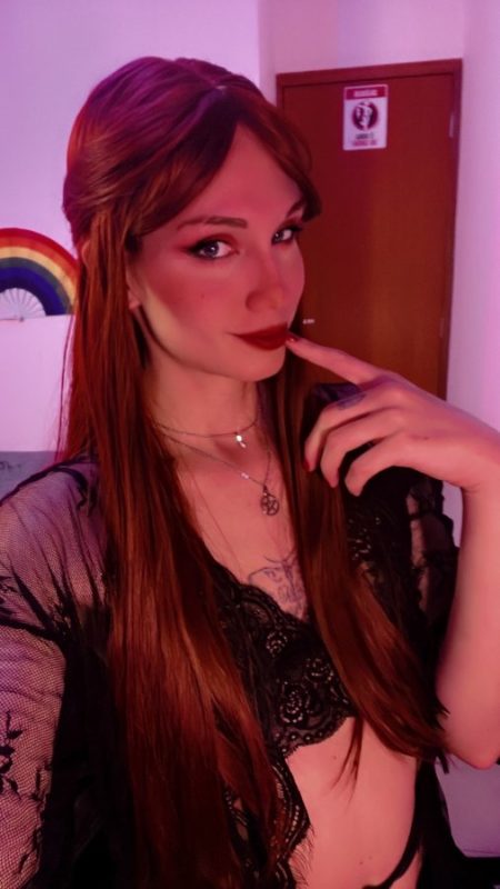 Zoe Drew 32