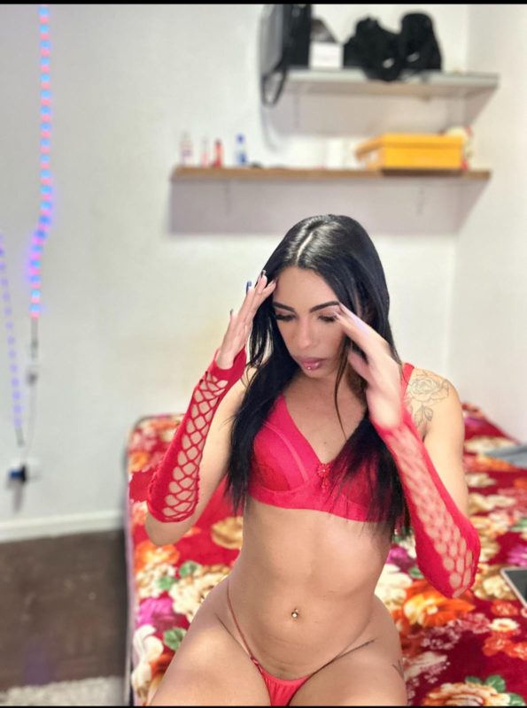 Yara Ninfetinha 25