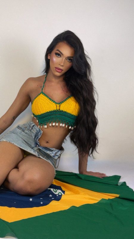 Hellen Salvatore 15