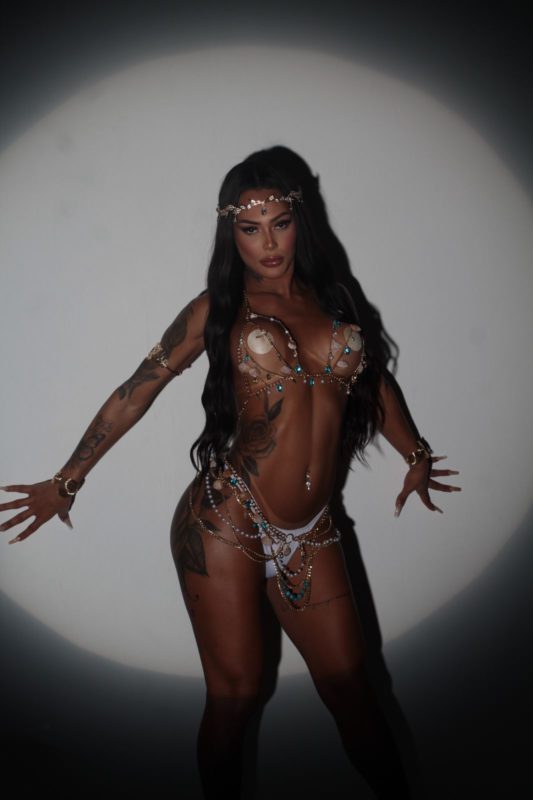 Yanna Beatriz 18