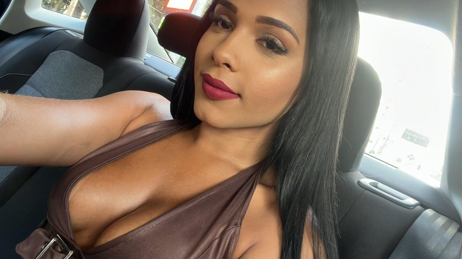 Ariela Marins 20