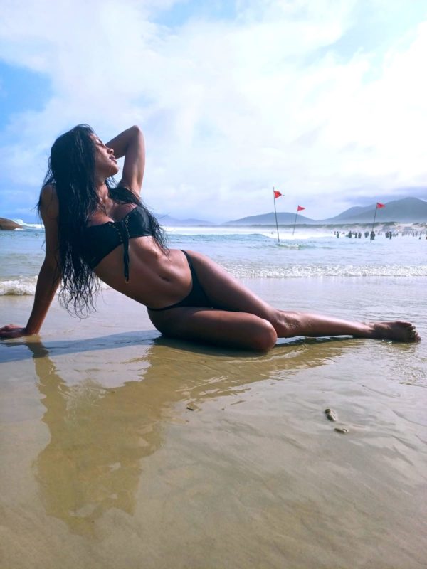 Rafaella 25