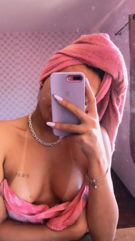 Rebeka Carioca 30