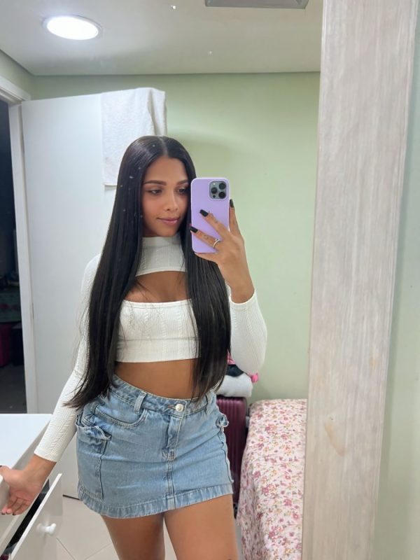 Ariela Marins 7
