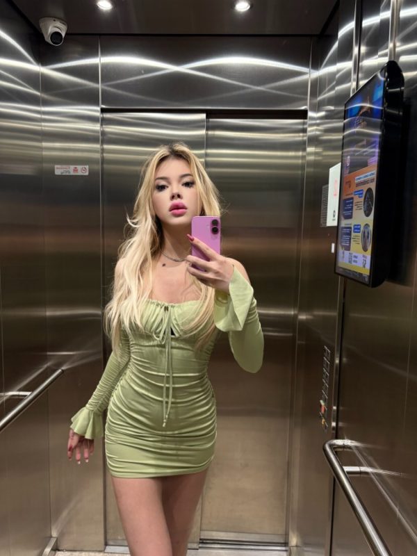 Julia Baby 20