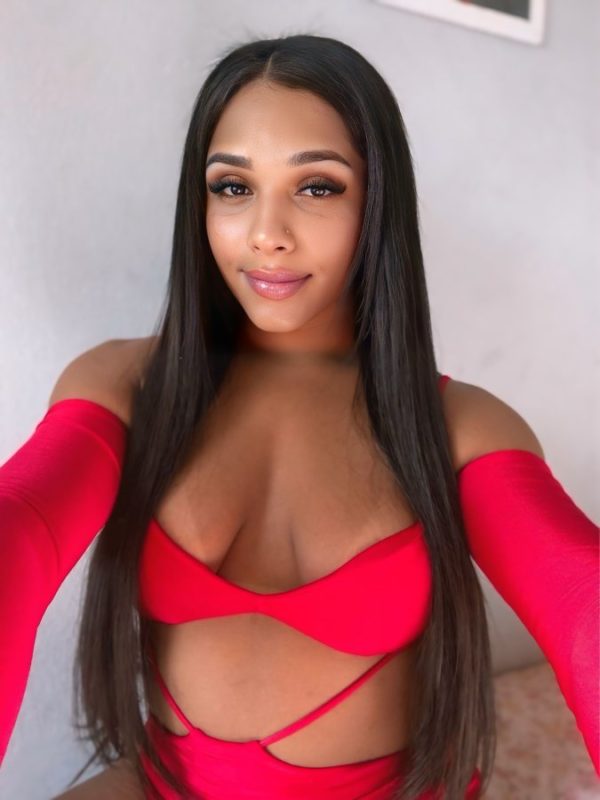 Ariela Marins 10