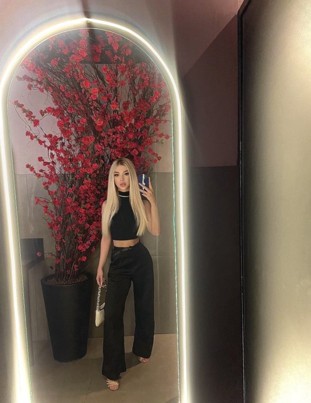 Julia Baby 24