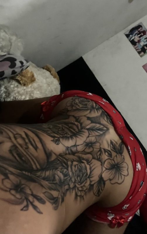 Ariela Marins 1