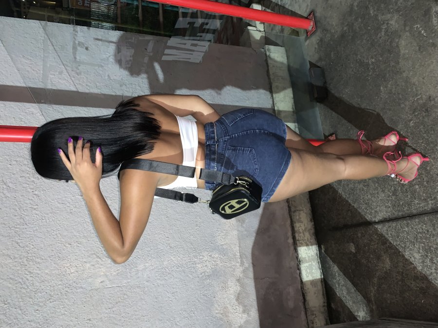 Ariela Marins 63
