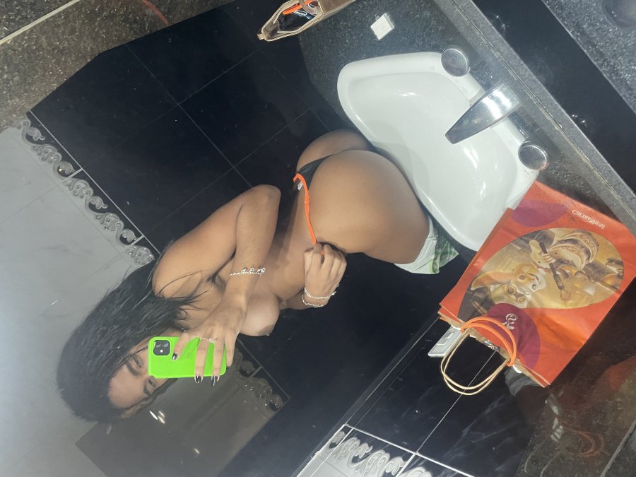 Kiara Brito 5