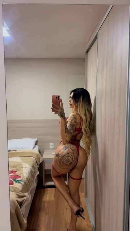 Ana Julia 38