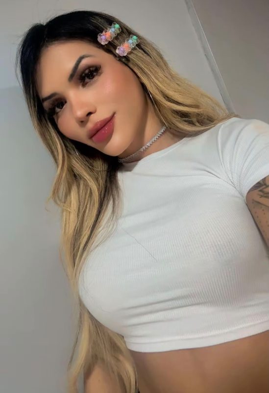 Ana Julia 55