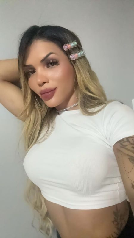 Ana Julia 54