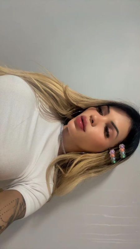 Ana Julia 53