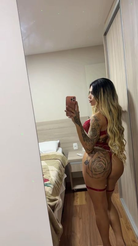 Ana Julia 36