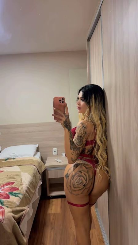 Ana Julia 33
