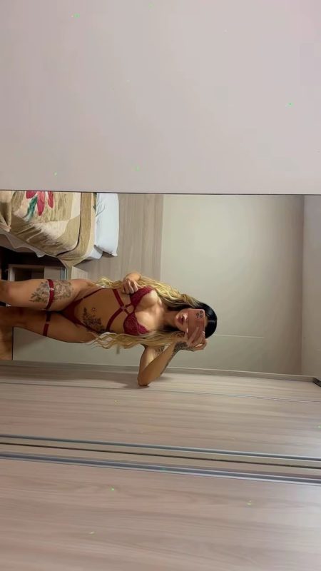 Ana Julia 32