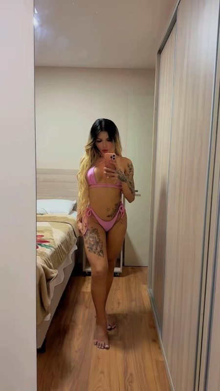 Ana Julia 21
