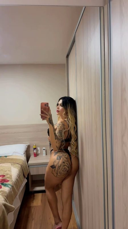 Ana Julia 45