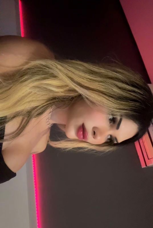 Ana Julia 51