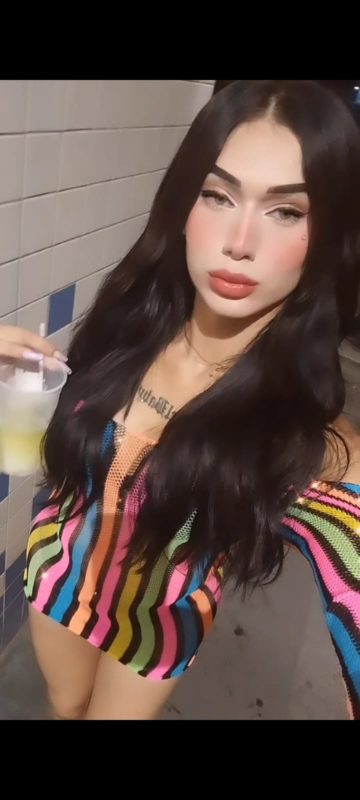 Lara Surfistinha 37