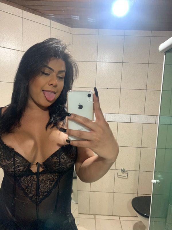 Milena Santos 33