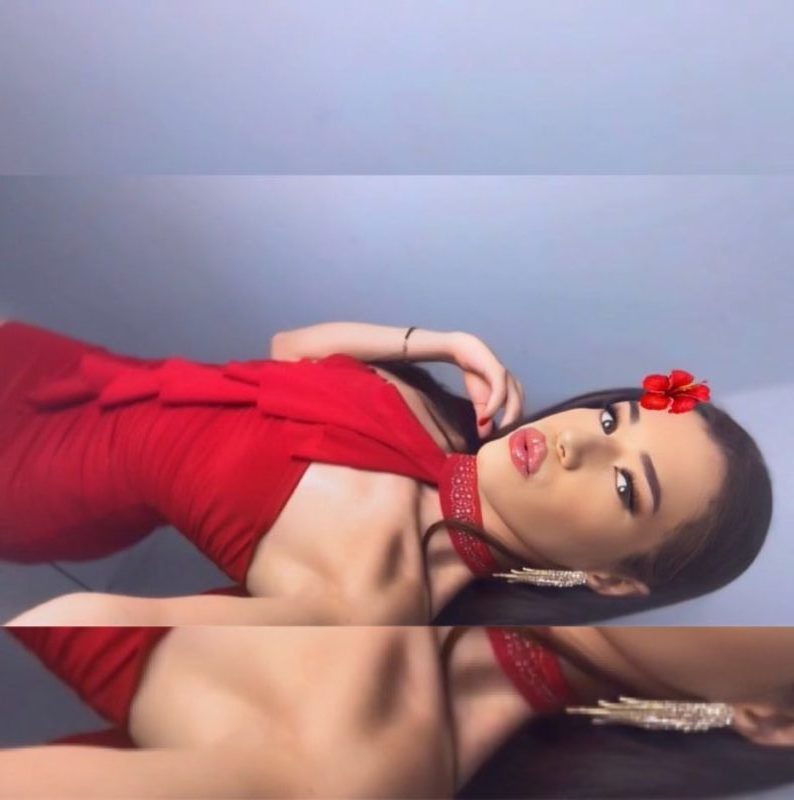 Lulu Moreira 19