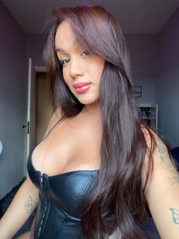 Polly Teixeira 6