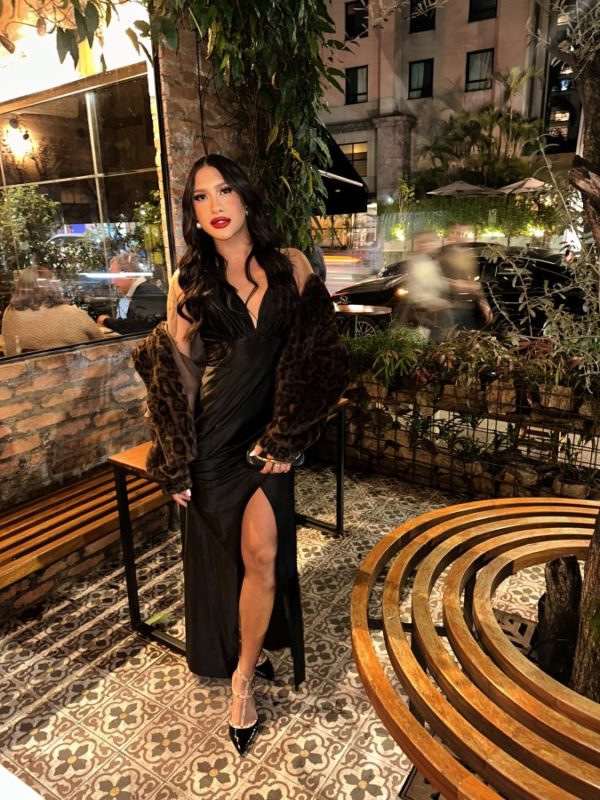Júlia Modelo 52